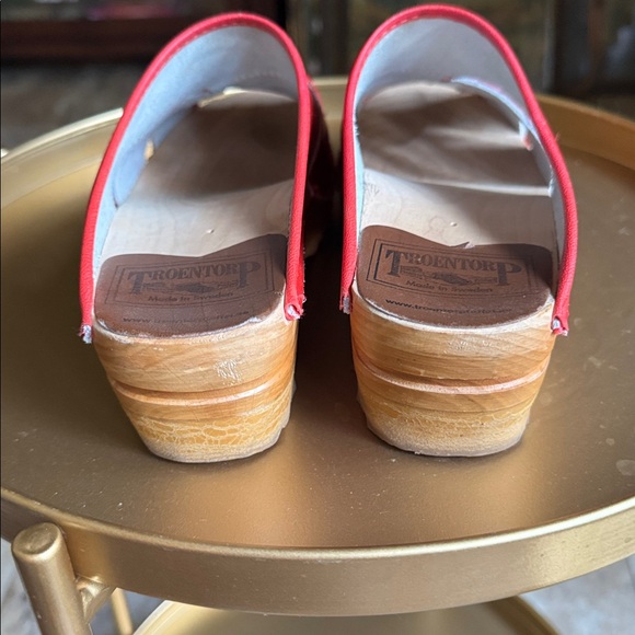Troentorp Red Leather Sandals - Picture 4 of 8